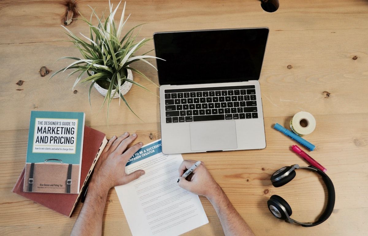 En este momento estás viendo Fórmula PAS (Copywriting) para escribir landing pages de venta
